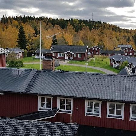 Romme stugby Hotel Borlänge Eksteriør billede