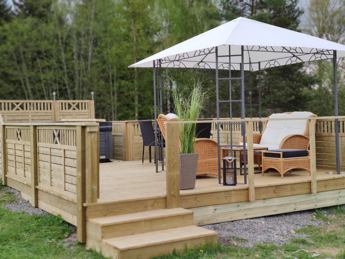 Romme stugby Hotel Borlänge Eksteriør billede