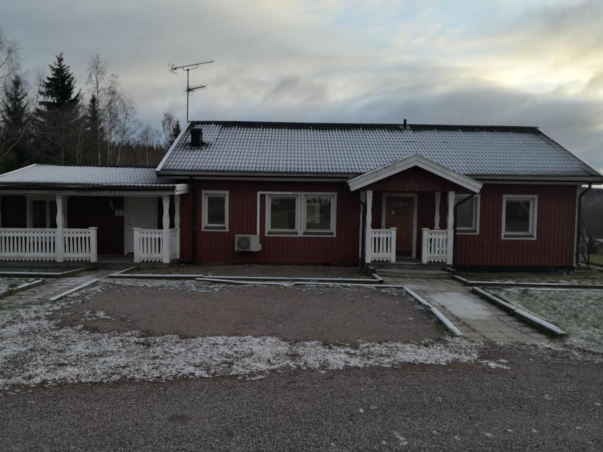 Romme stugby Hotel Borlänge Eksteriør billede